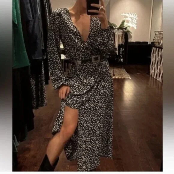 12th Tribe Corrine Black Floral Maxi Dress - Size Large - Picture 1 of 5